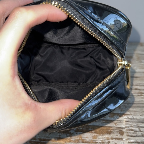 Tory Burch Black Patent Leather Small Cosmetic Case - Picture 5 of 6